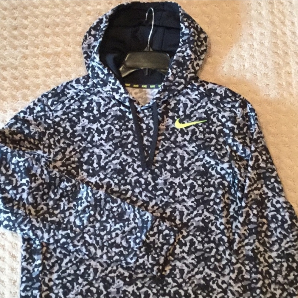 Nike Therma-fit hoodie